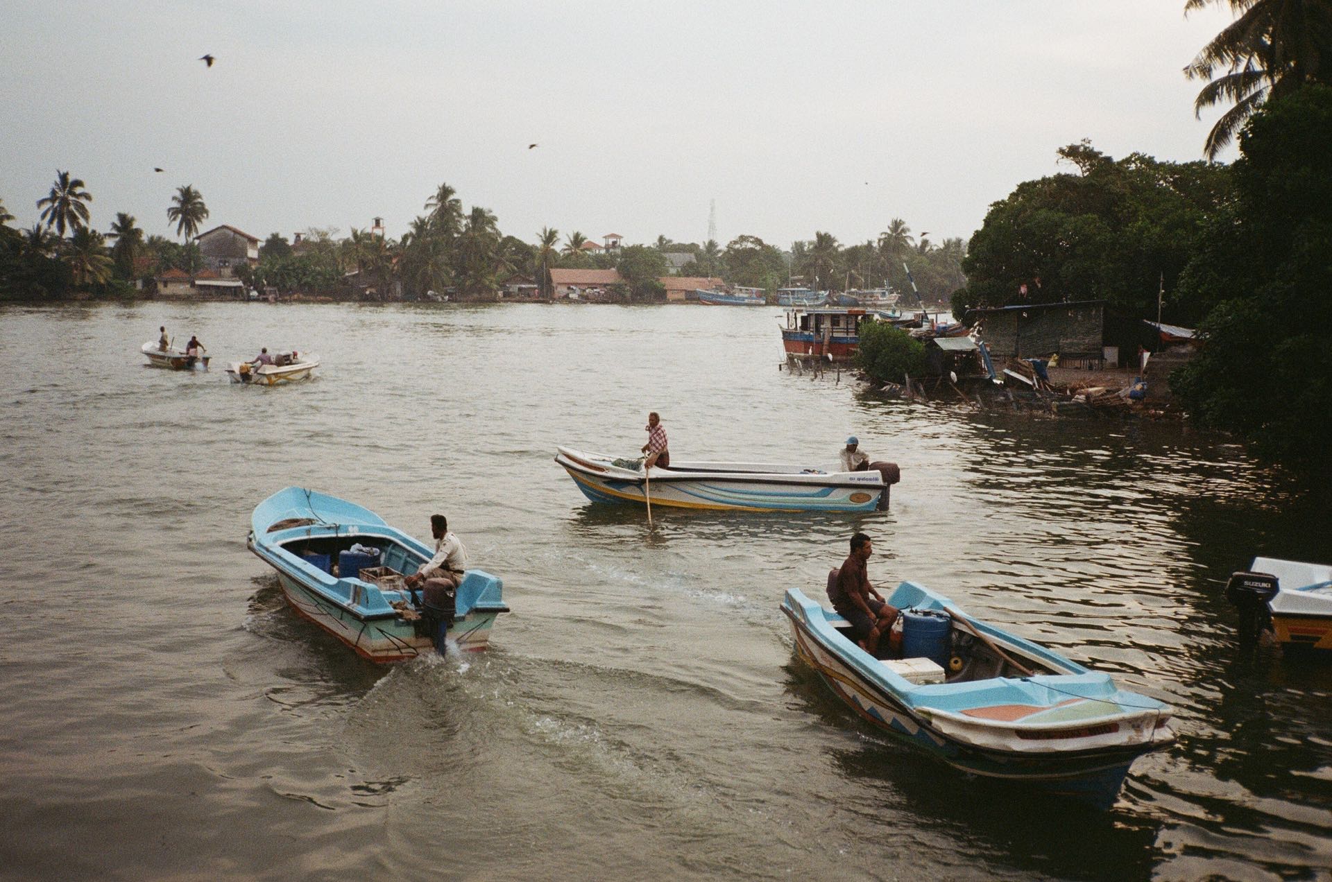 frank srilanka boats travel studio analog fotoromanza
